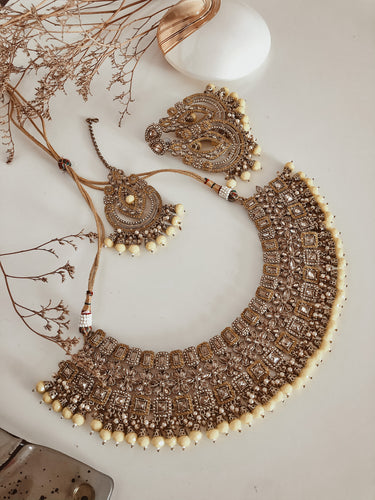 Nysa - Yellow Gold Necklace Set - TANTRUMTHELABEL